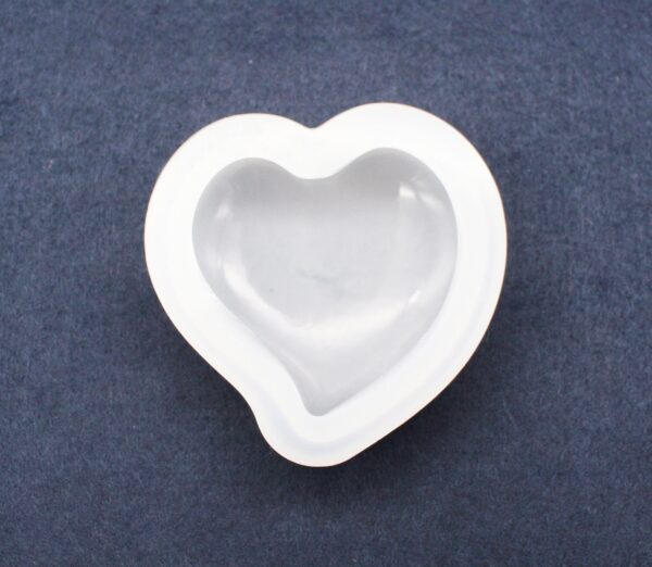 Chunky Heart Silicone Mould - Image 3